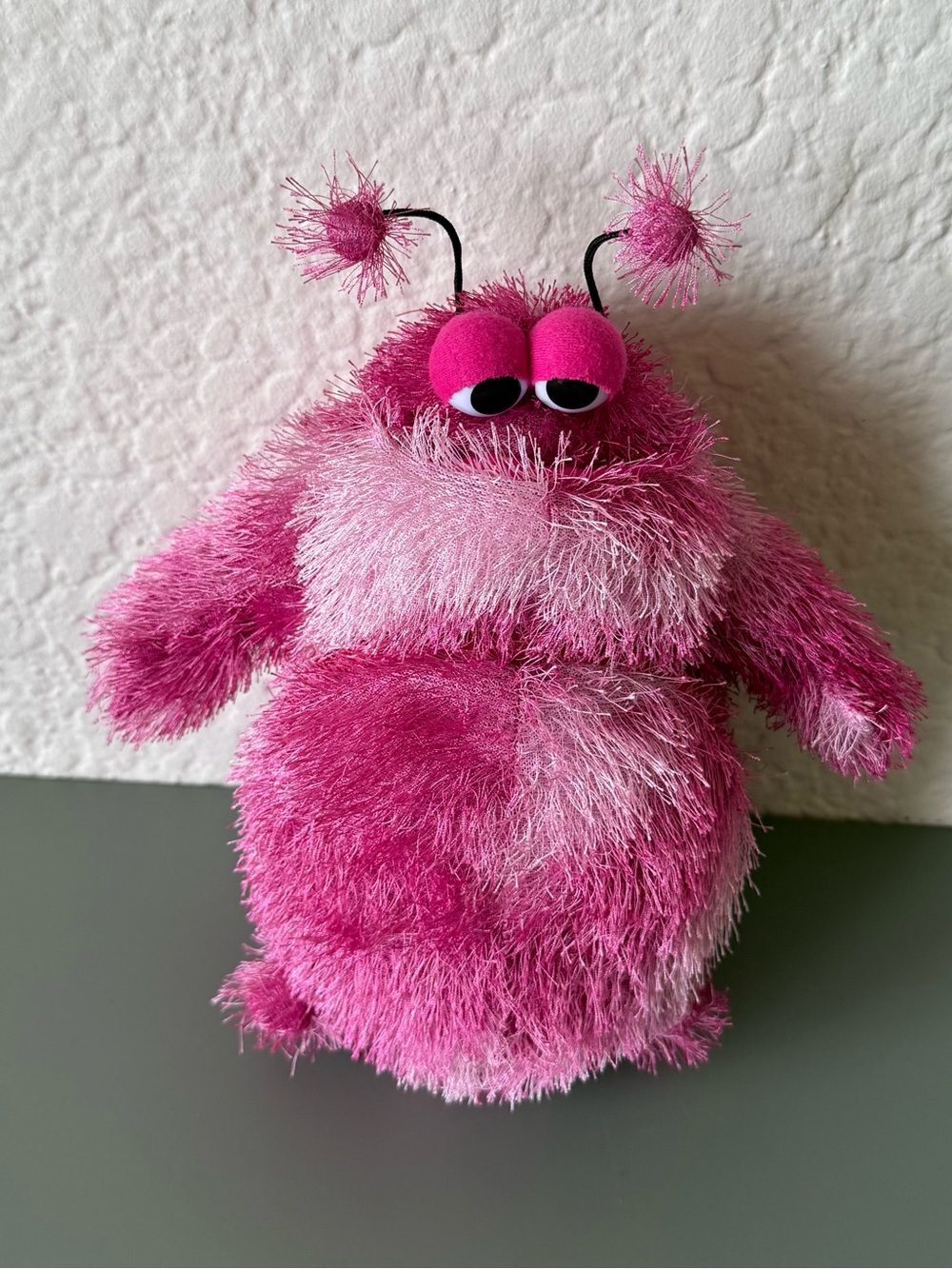 VTG FURGLES CD CARRYING CASE PINK 2004